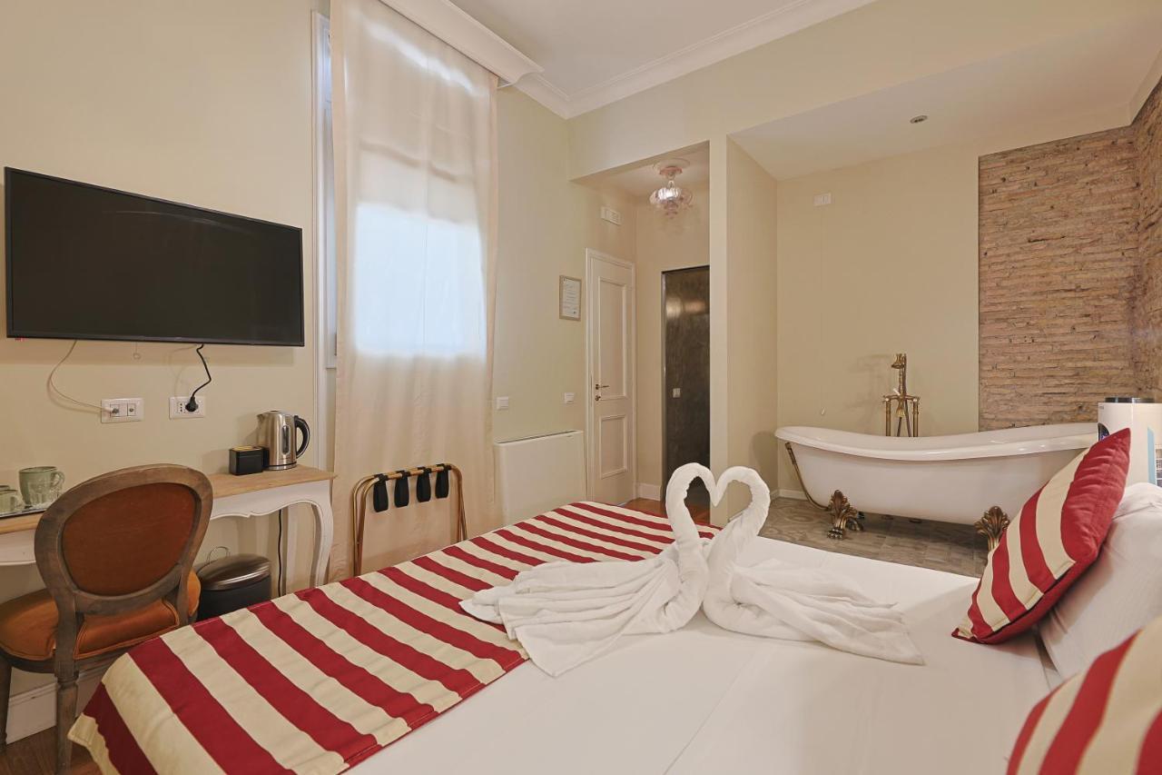 Art House Suites56 Via Del Babuino 56 Roma Exterior foto